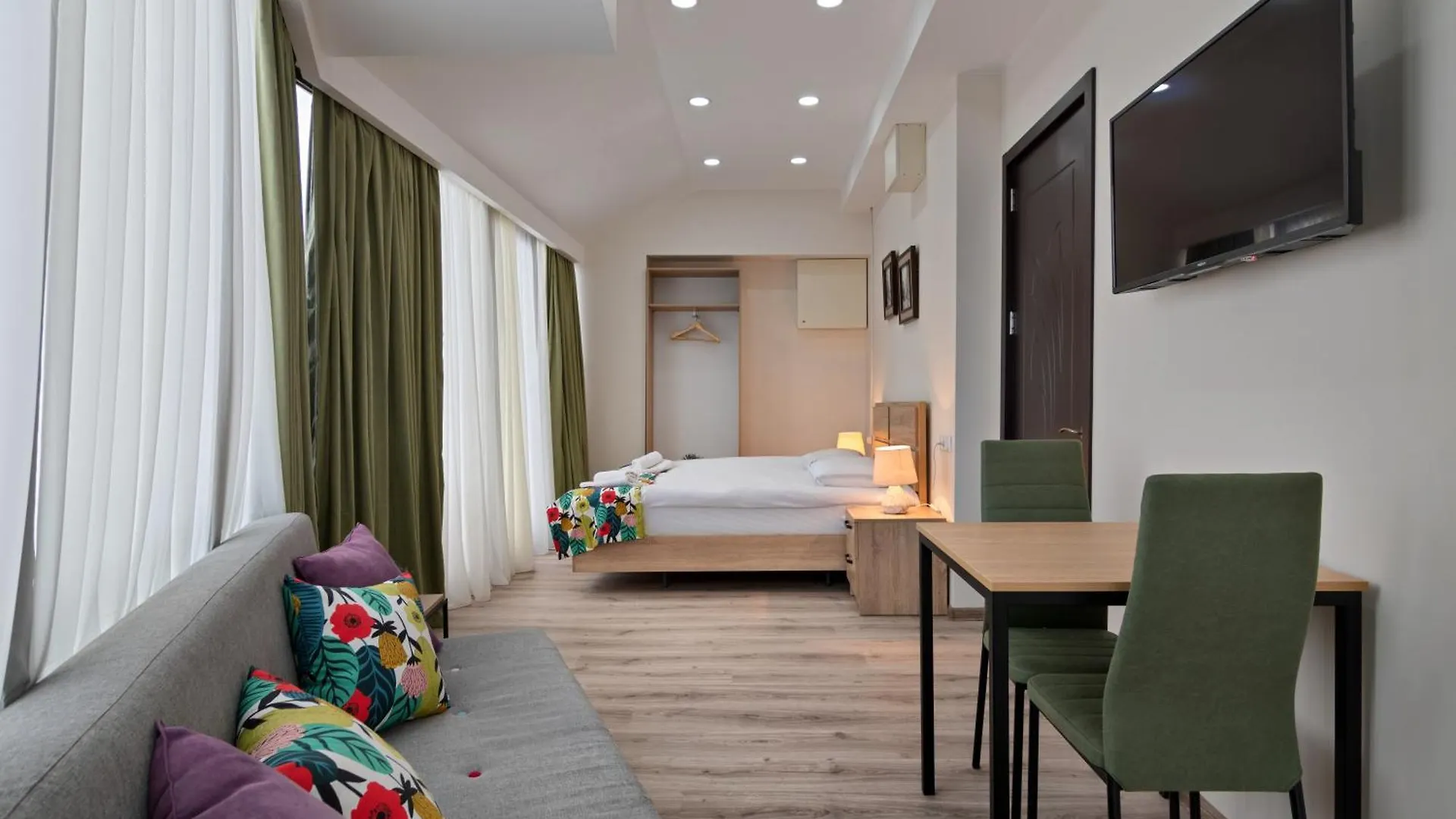 Контакты New Tiflis Apartments In Central Tbilisi
